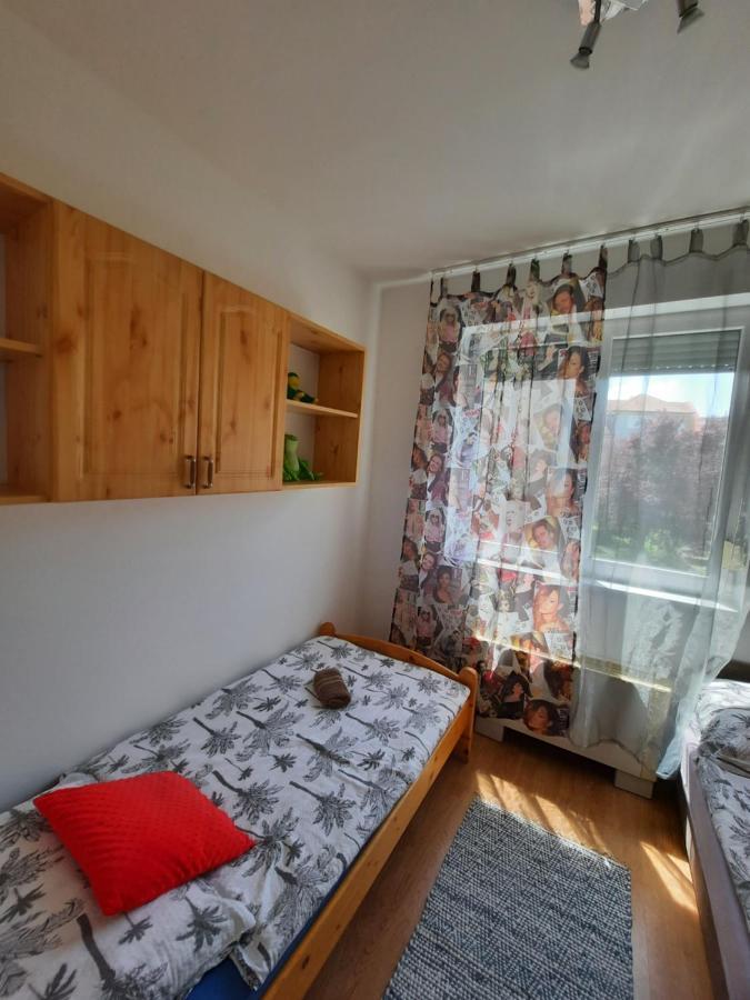 Crazy Frog Gambrinusz Ii. Apartment Hajduszoboszlo Bagian luar foto