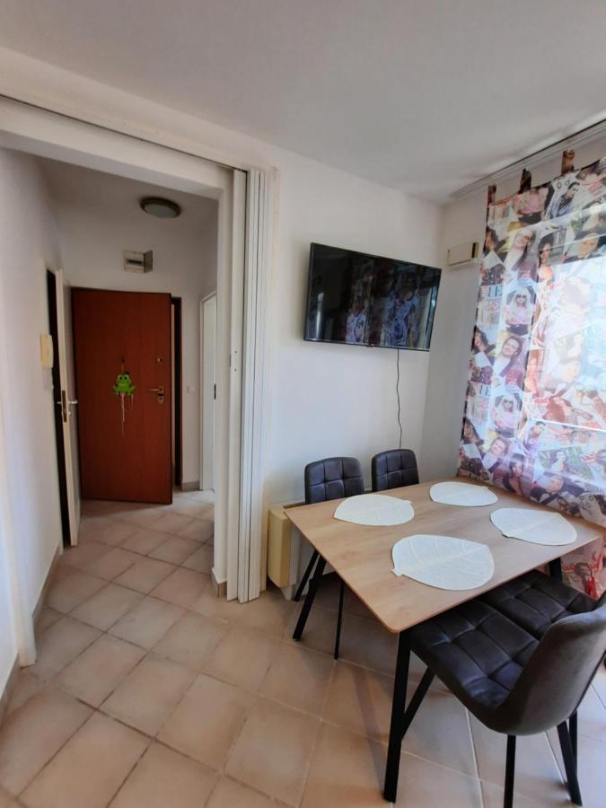Crazy Frog Gambrinusz Ii. Apartment Hajduszoboszlo Bagian luar foto