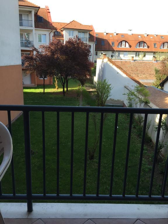 Crazy Frog Gambrinusz Ii. Apartment Hajduszoboszlo Bagian luar foto